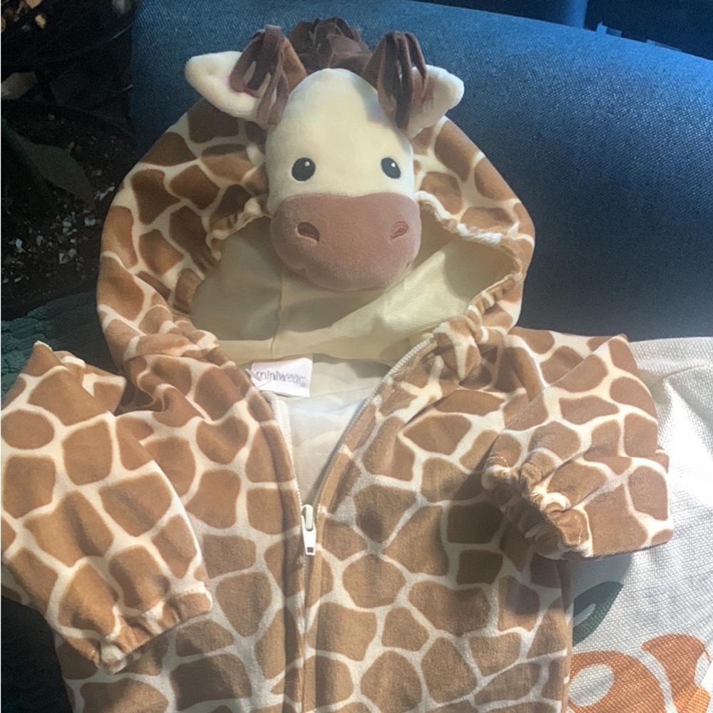 🔵 Halloween giraffe costume (6-9 months)